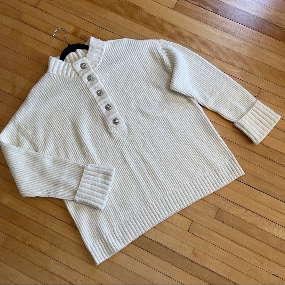 TALBOTS Jewel Button Henley Chunky Ribbed Sweater Cream Mock Neck Boxy Fit